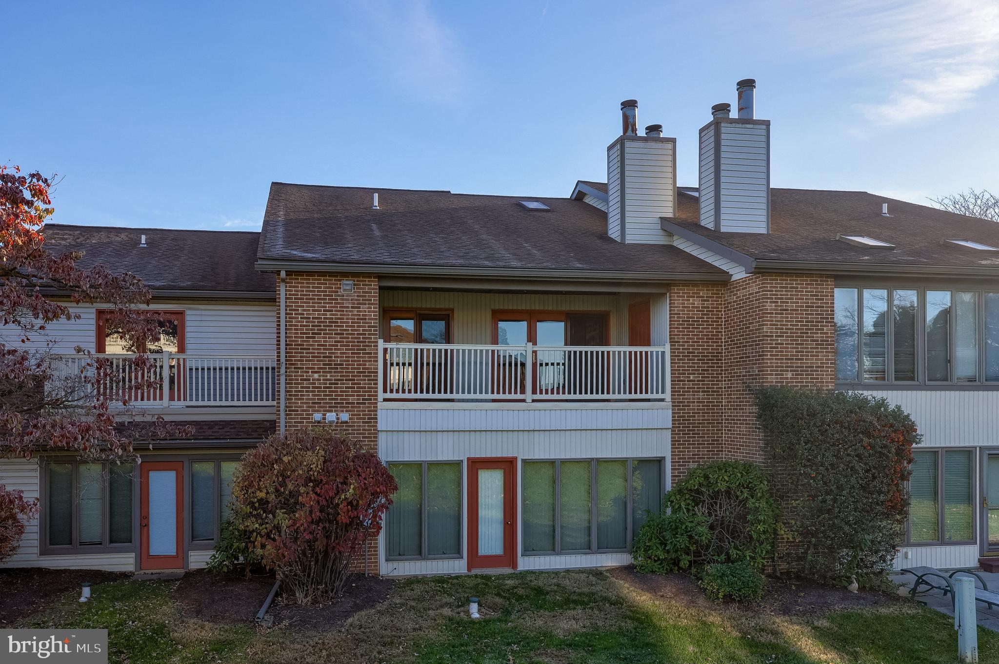 THE OAKS - Residential