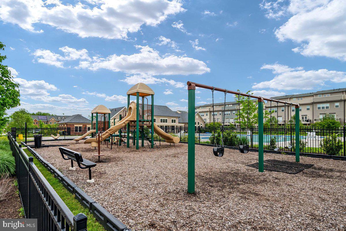 PARKSIDE - Residential