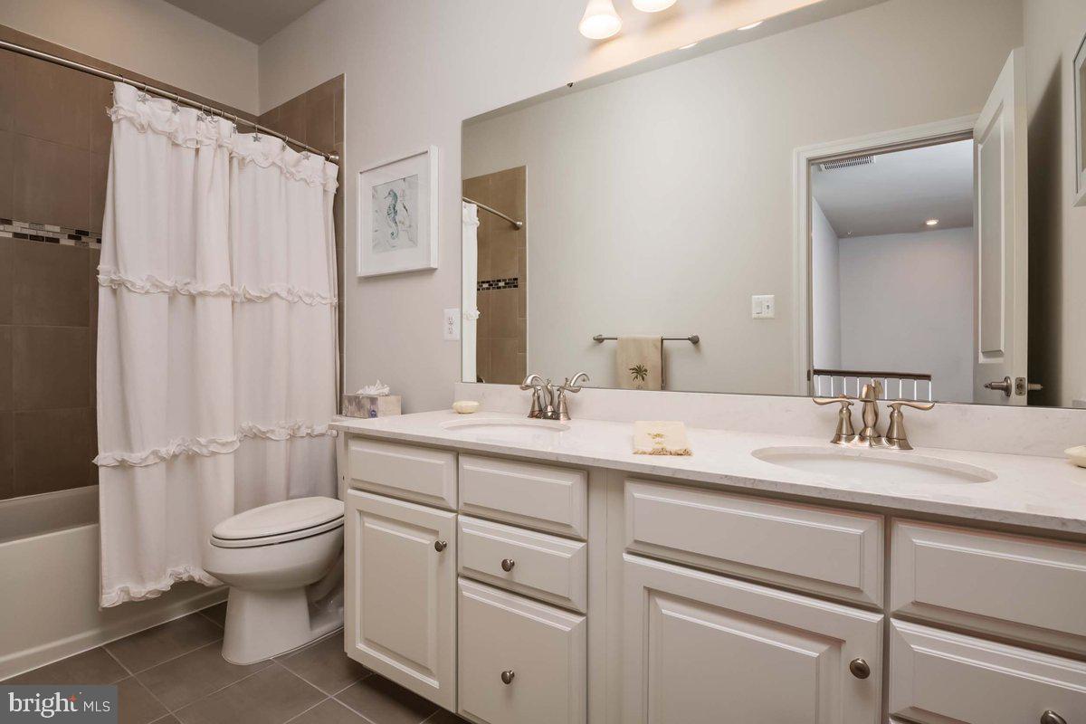 PARKSIDE - Residential