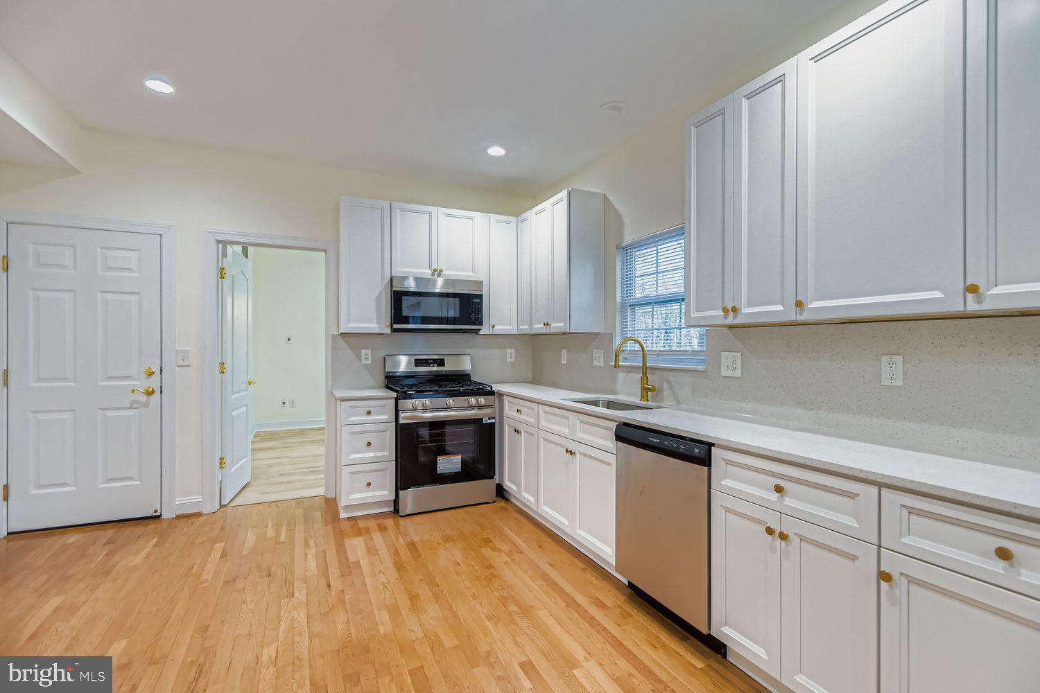 WALTONS RETREAT - Residential