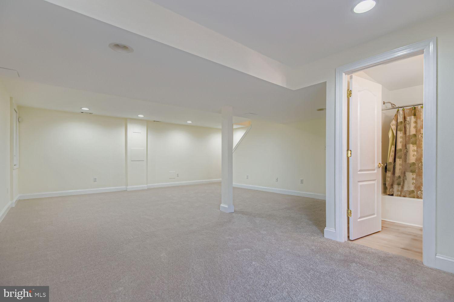 WALTONS RETREAT - Residential