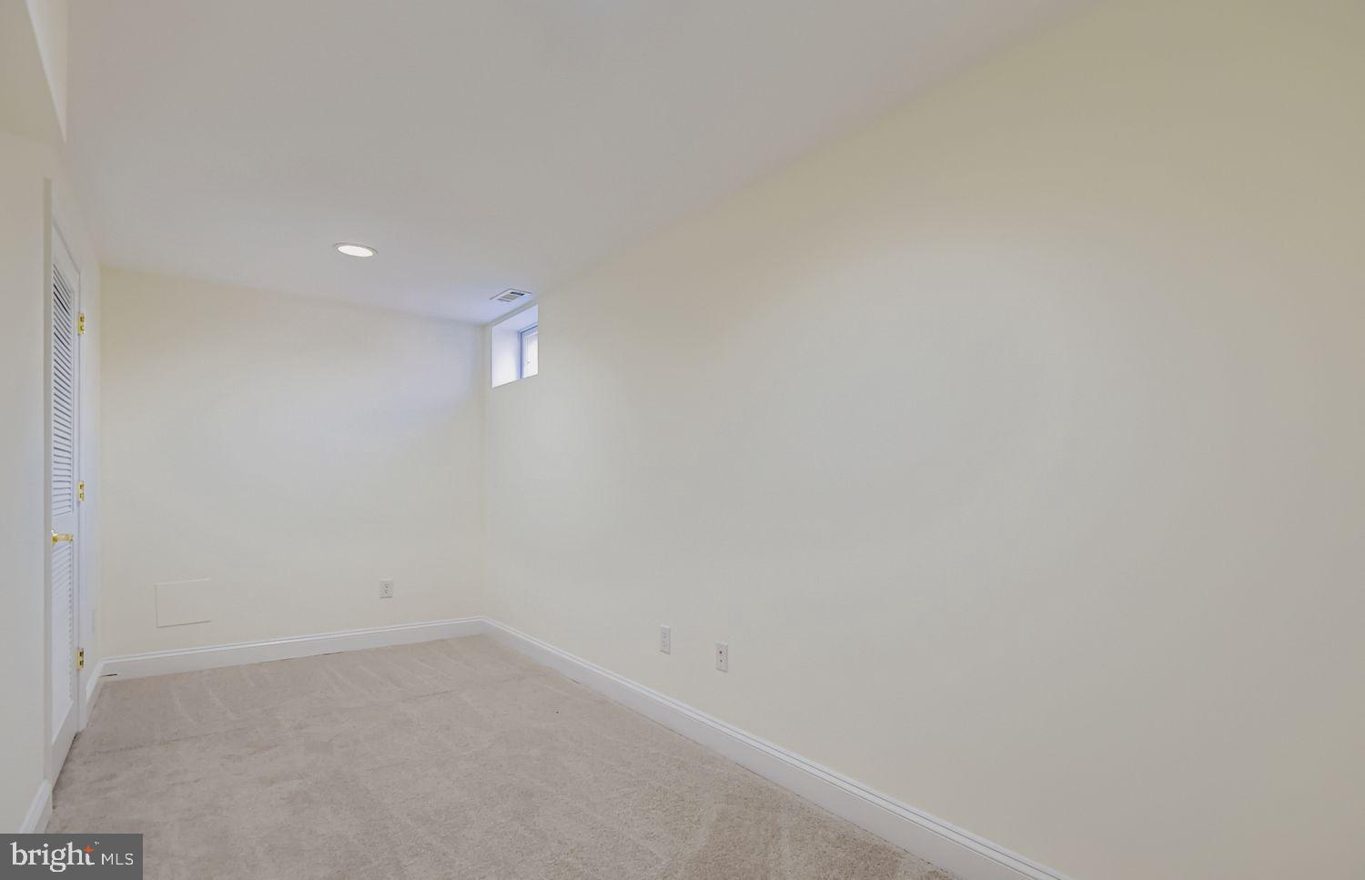 WALTONS RETREAT - Residential