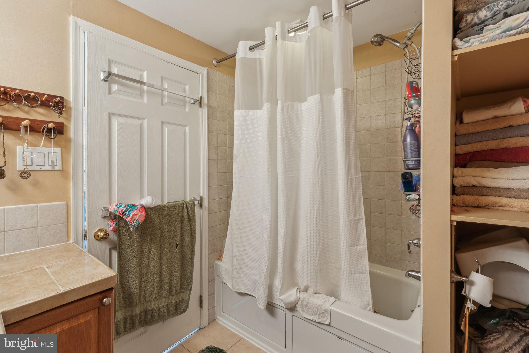 BELLA VISTA - Residential