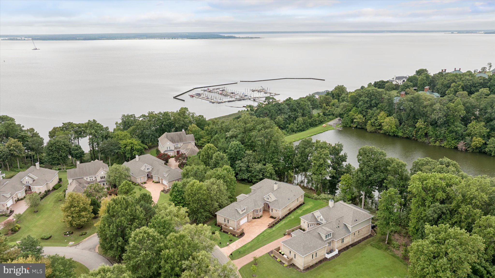 424 RIVERS EDGE
