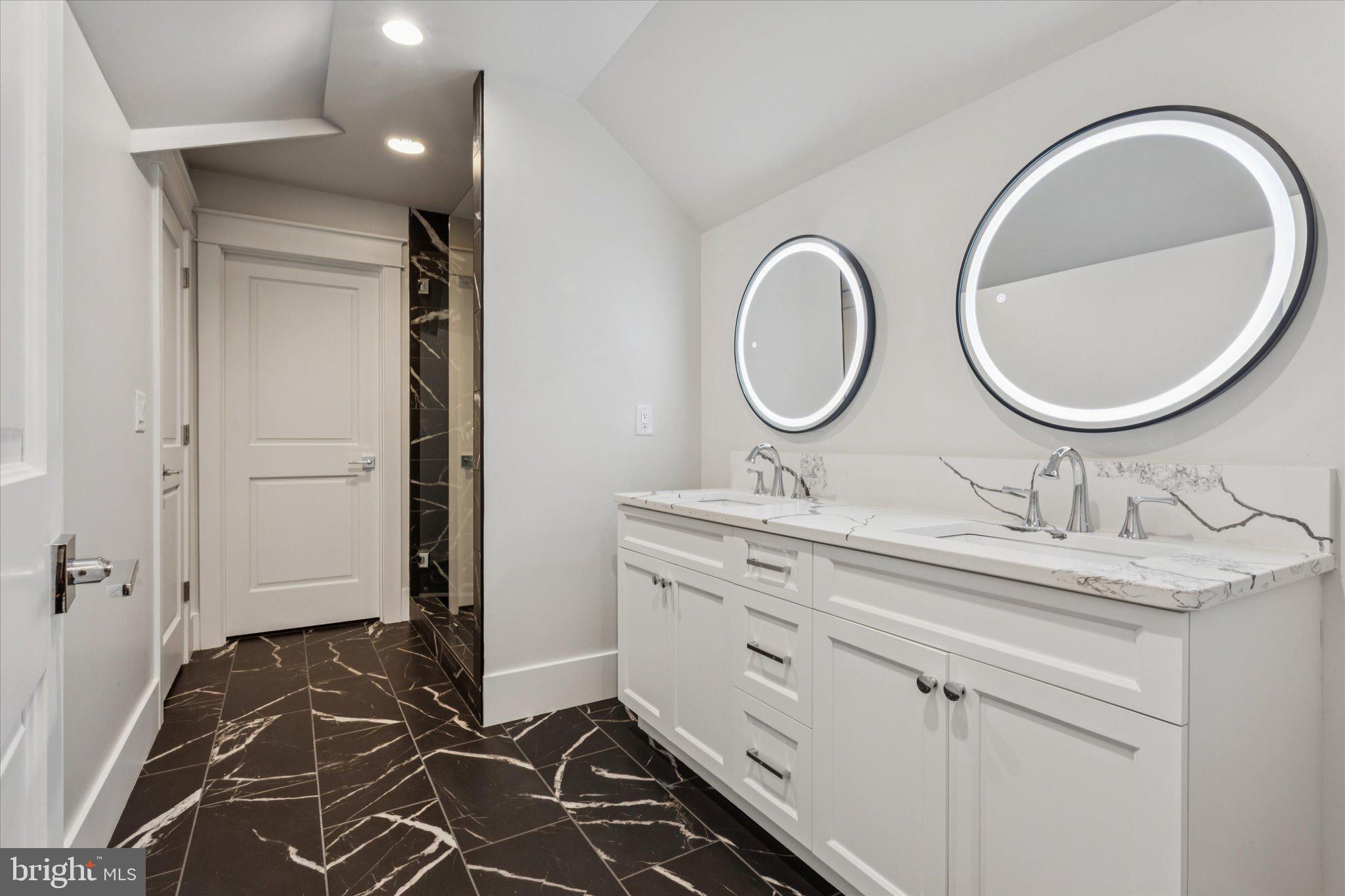 KINGSMILL - Residential