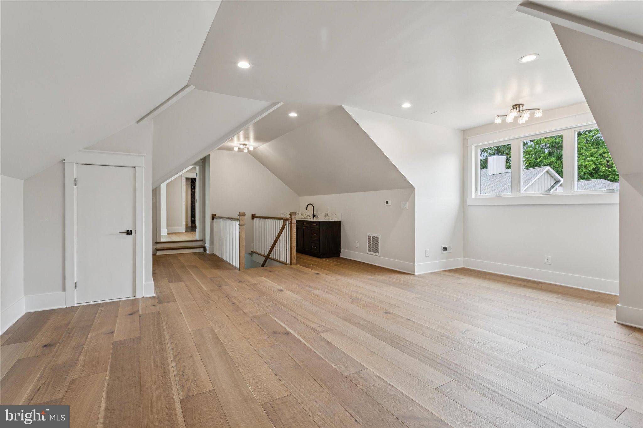 KINGSMILL - Residential