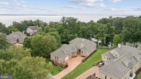 424 RIVERS EDGE WILLIAMSBURG VA 23185