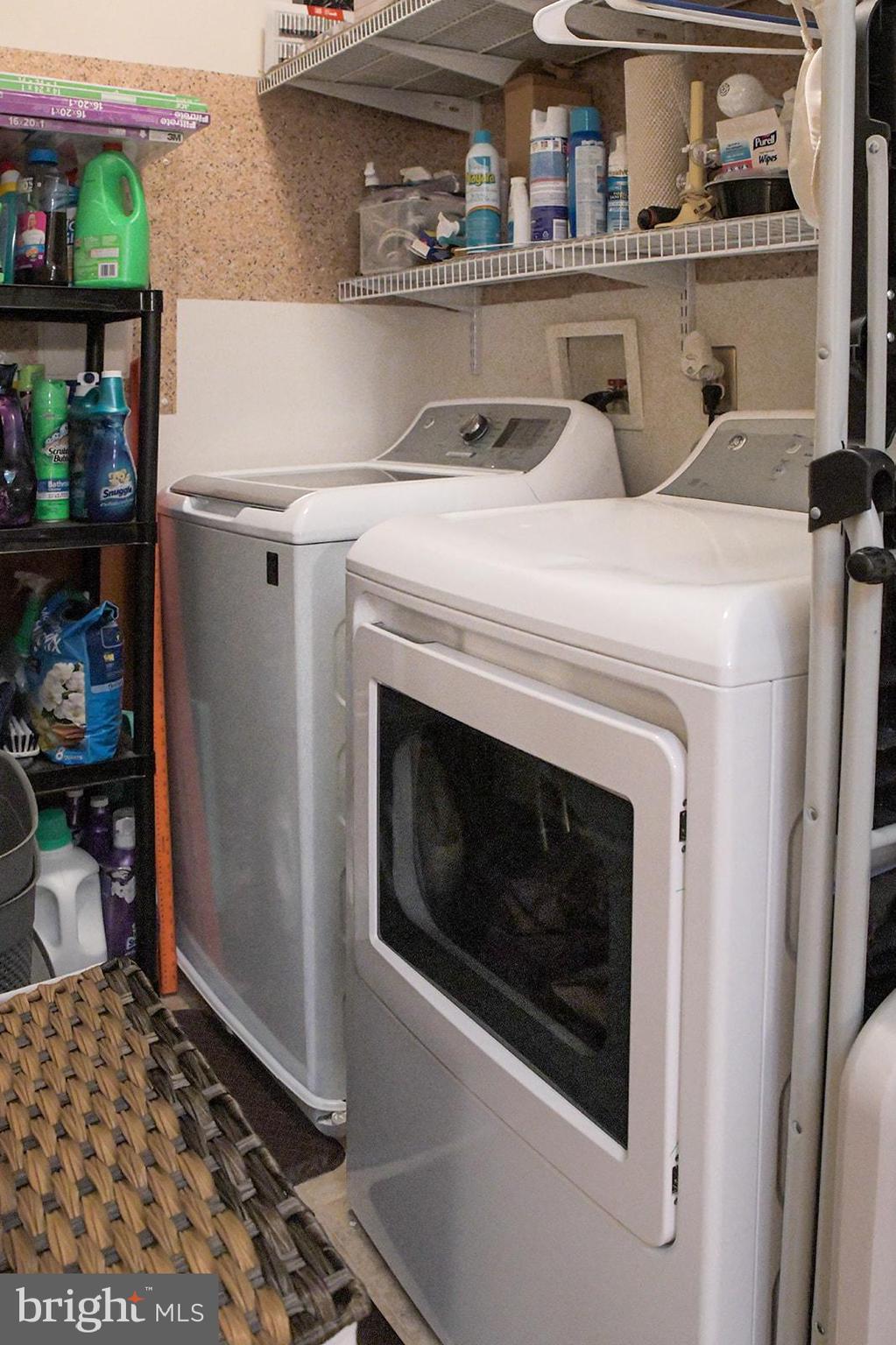 PINEY ORCHARD - Residential