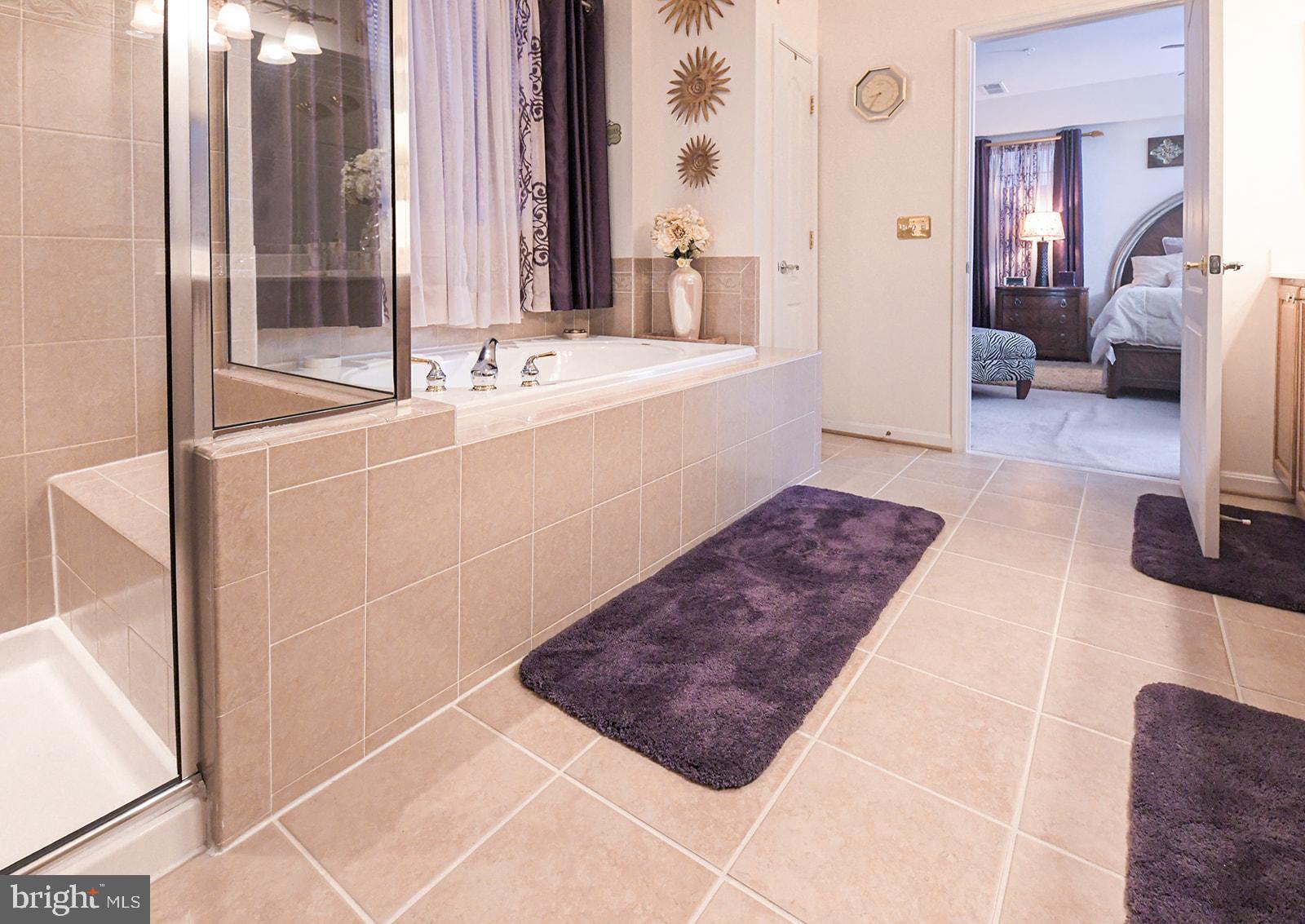 PINEY ORCHARD - Residential