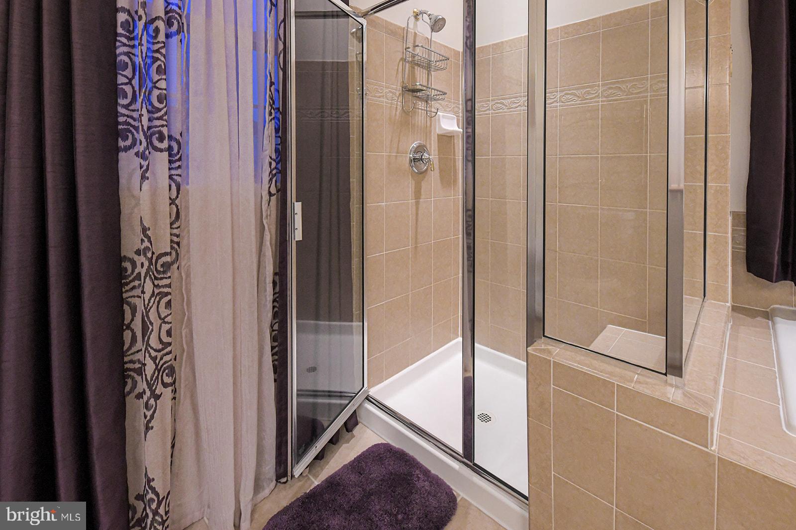 PINEY ORCHARD - Residential