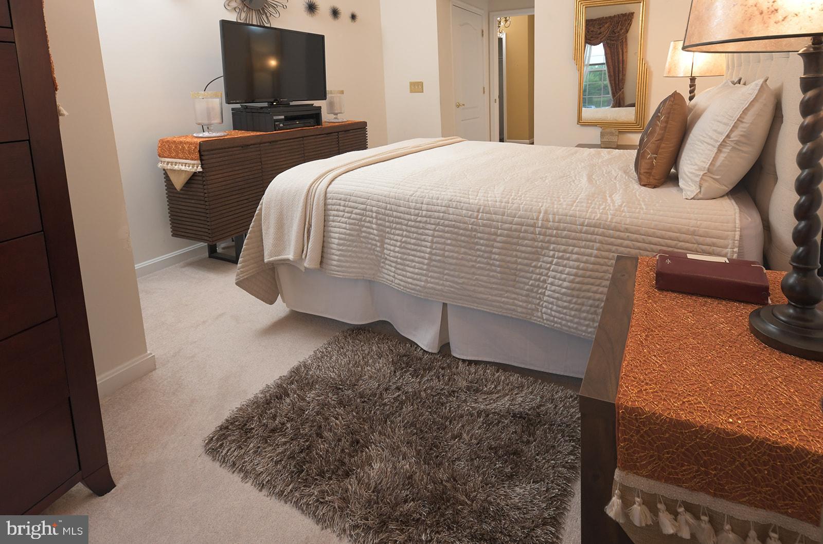 PINEY ORCHARD - Residential