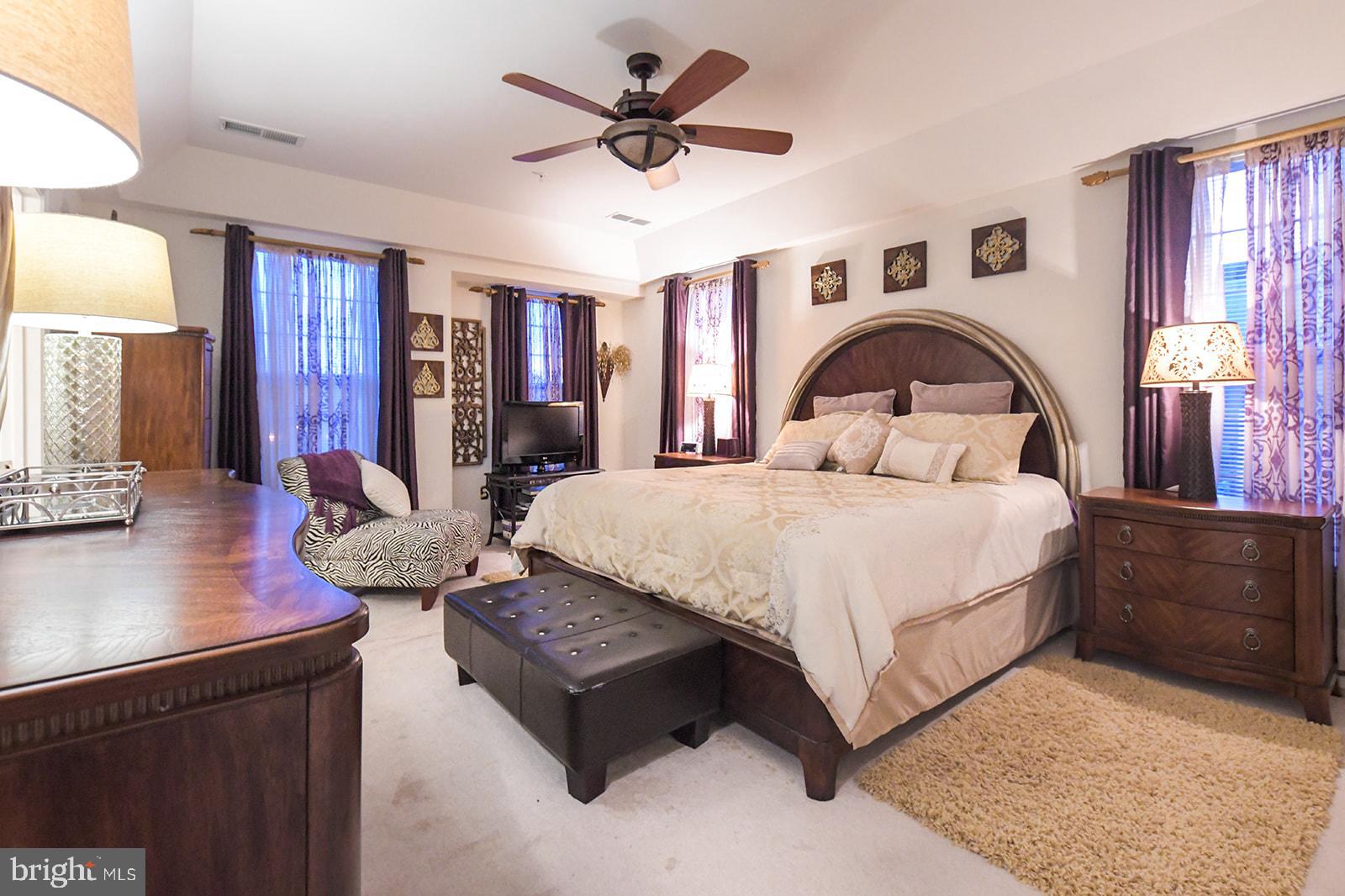 PINEY ORCHARD - Residential