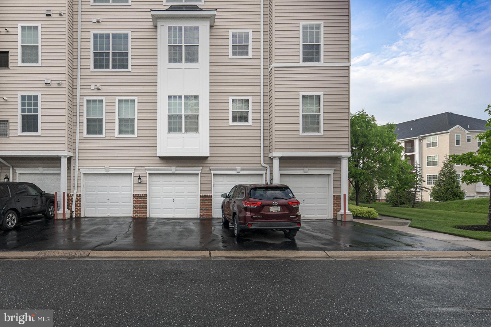 PINEY ORCHARD - Residential