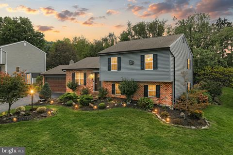 2816 GLEN HOLLOW DRIVE YORK PA 17406