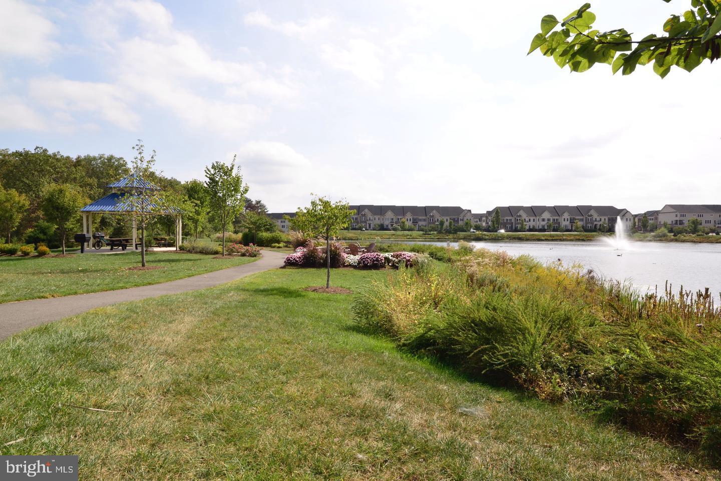 AVONLEA - Residential Lease