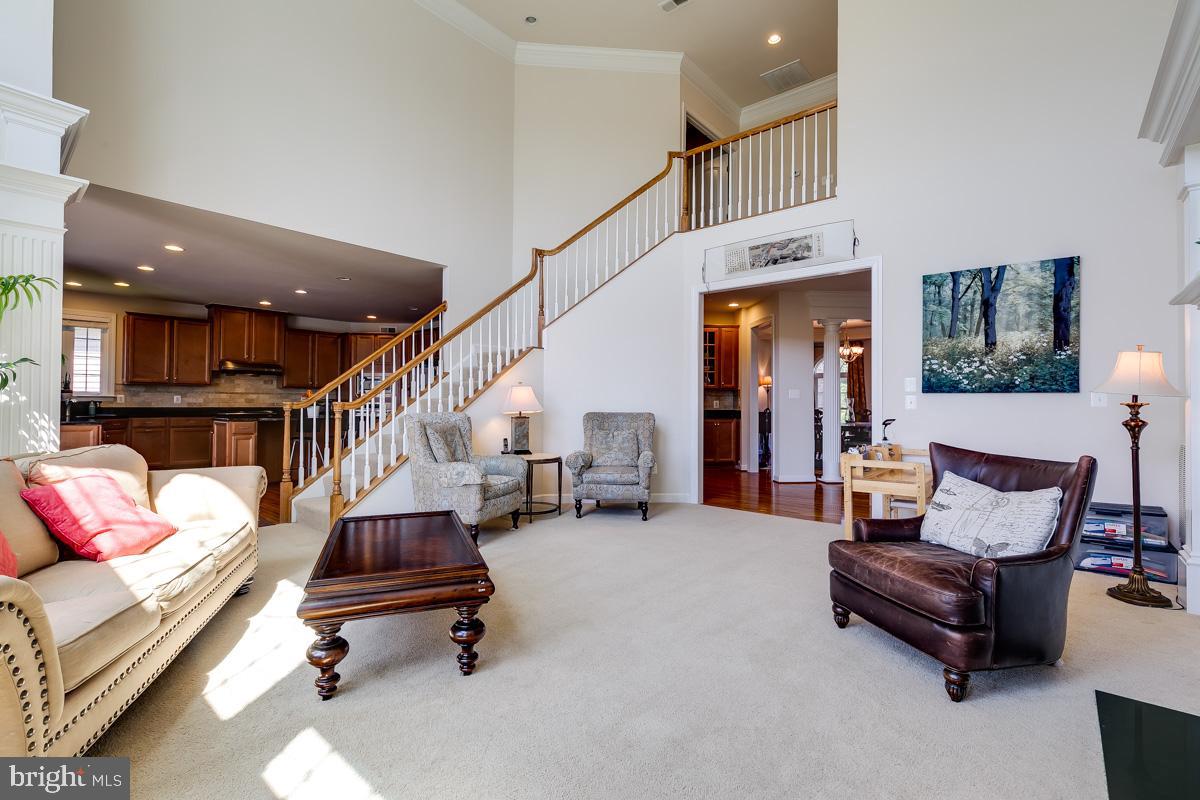 AVONLEA - Residential Lease