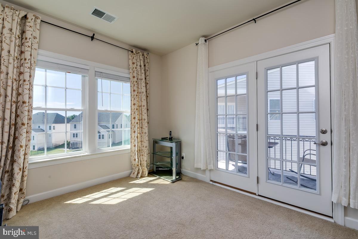 AVONLEA - Residential Lease