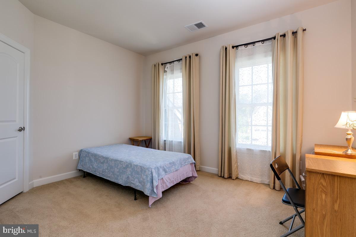 AVONLEA - Residential Lease