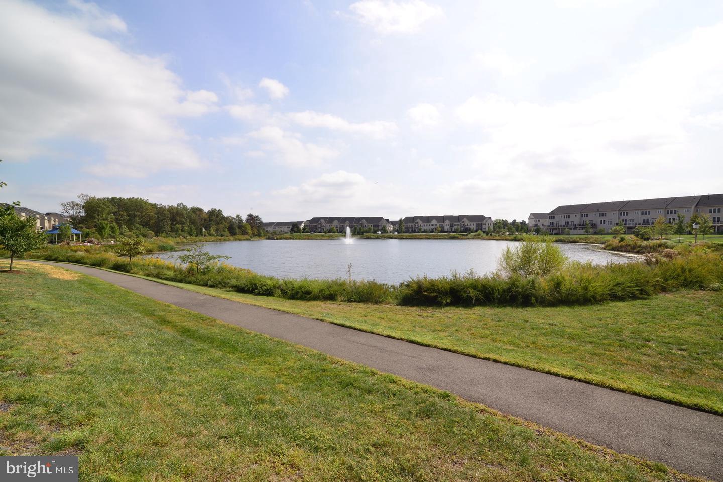 AVONLEA - Residential Lease