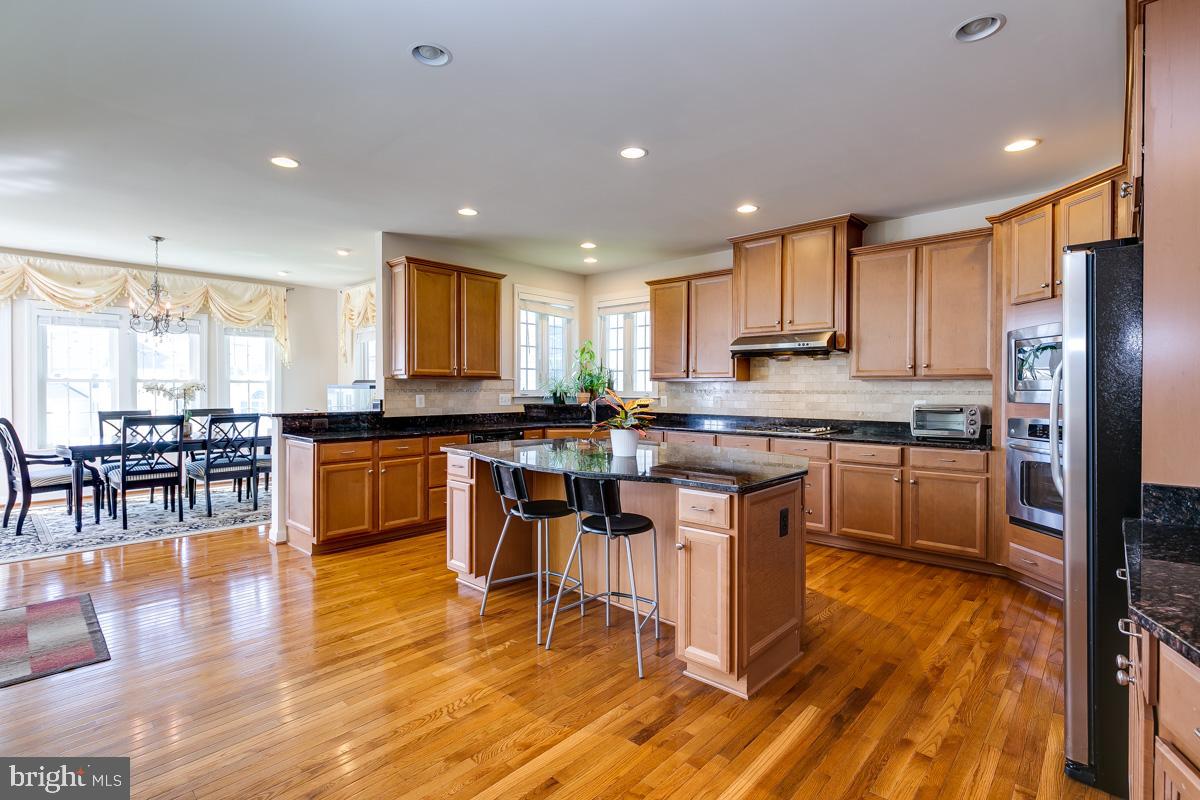 AVONLEA - Residential Lease