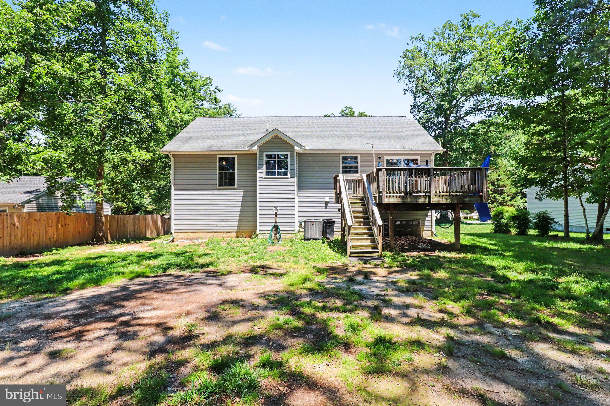 LAKE LAND OR - Residential
