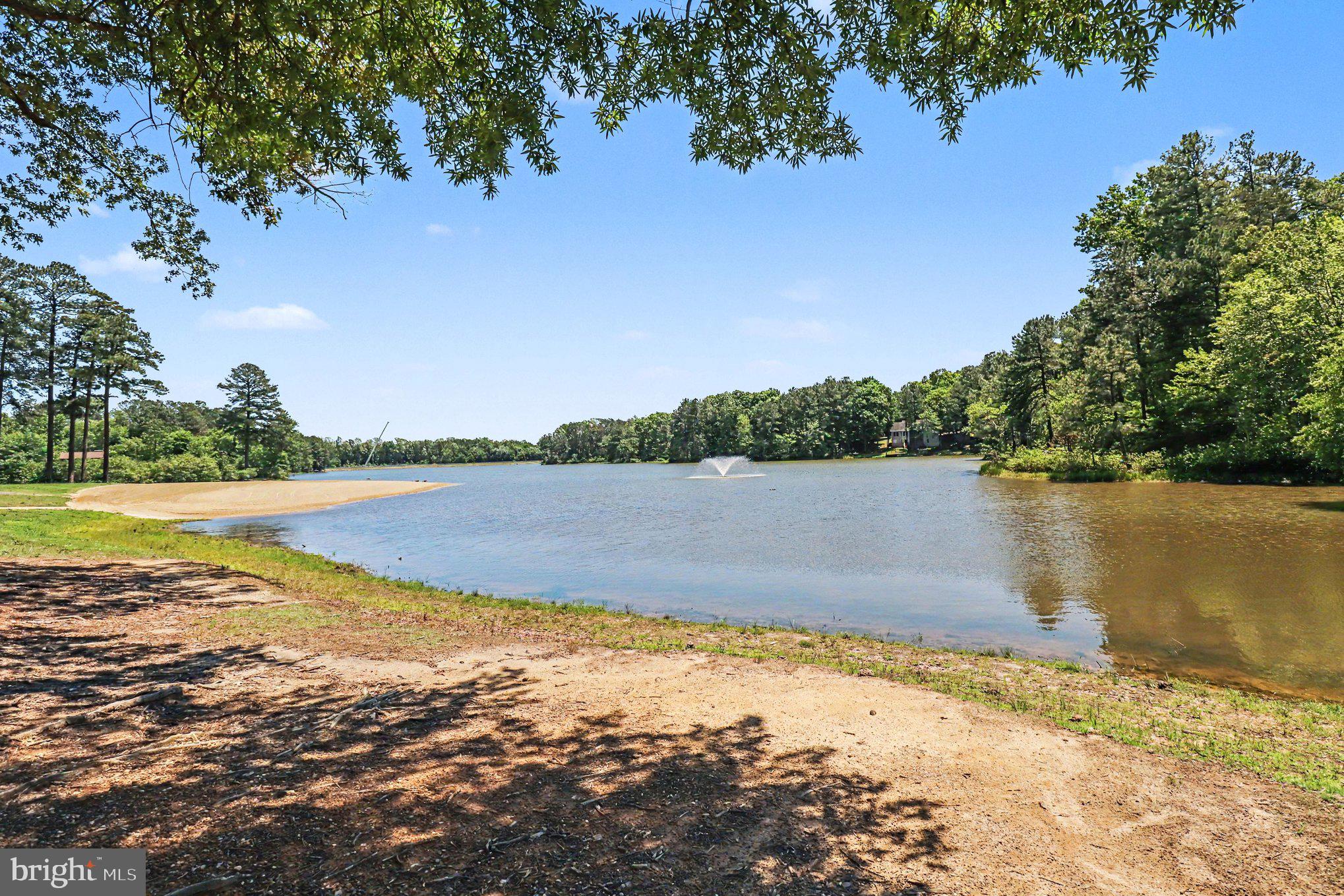 LAKE LAND OR - Residential