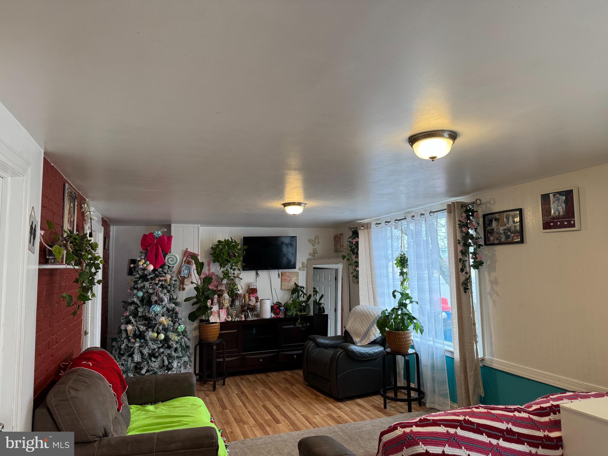 1101 E PRINCESS STREET