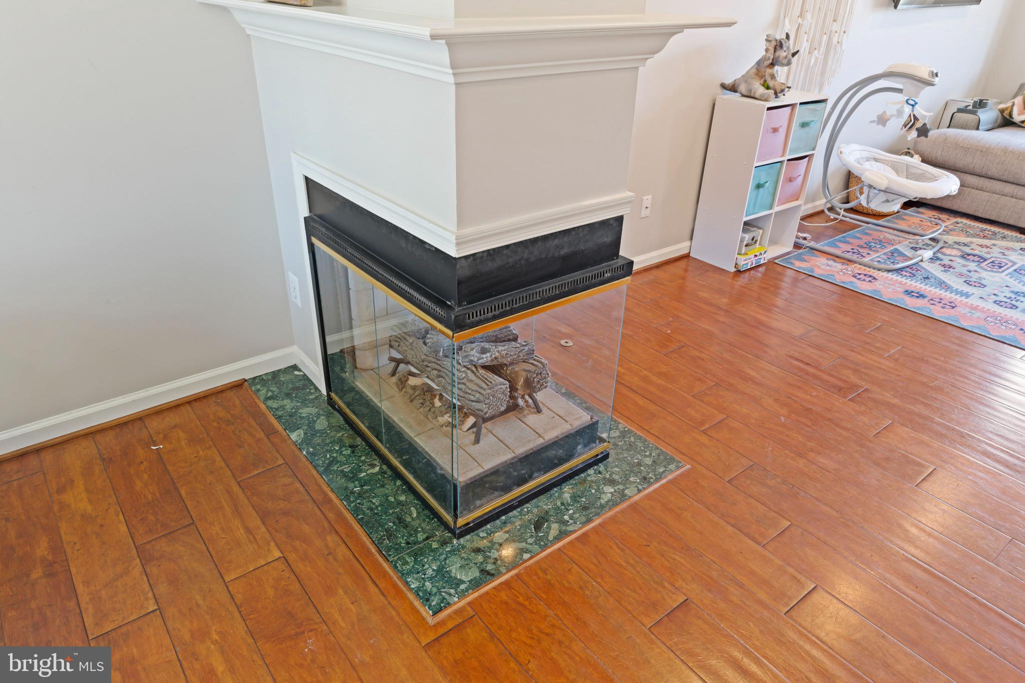 RIVER OAKS - Residential