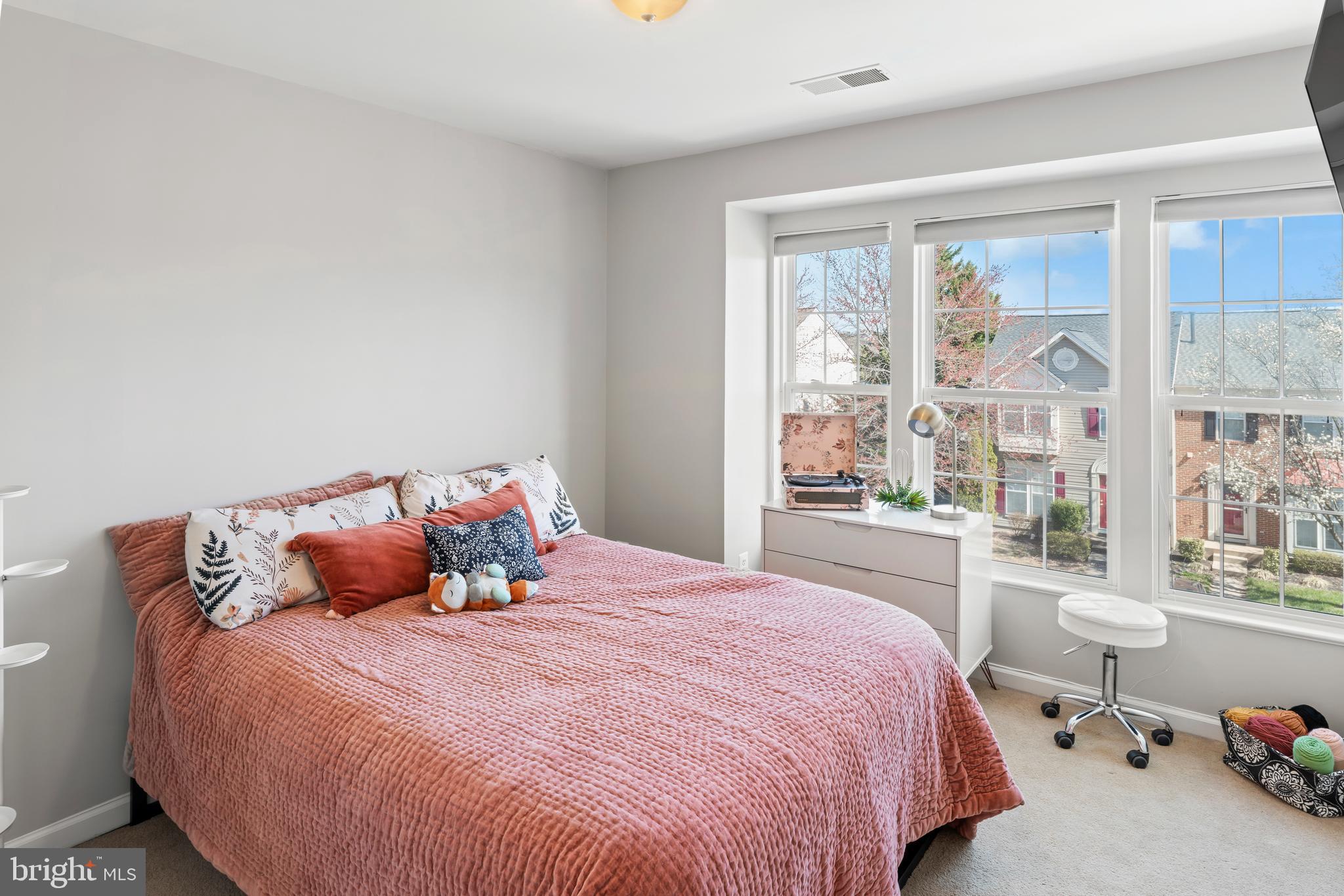 RIVER OAKS - Residential