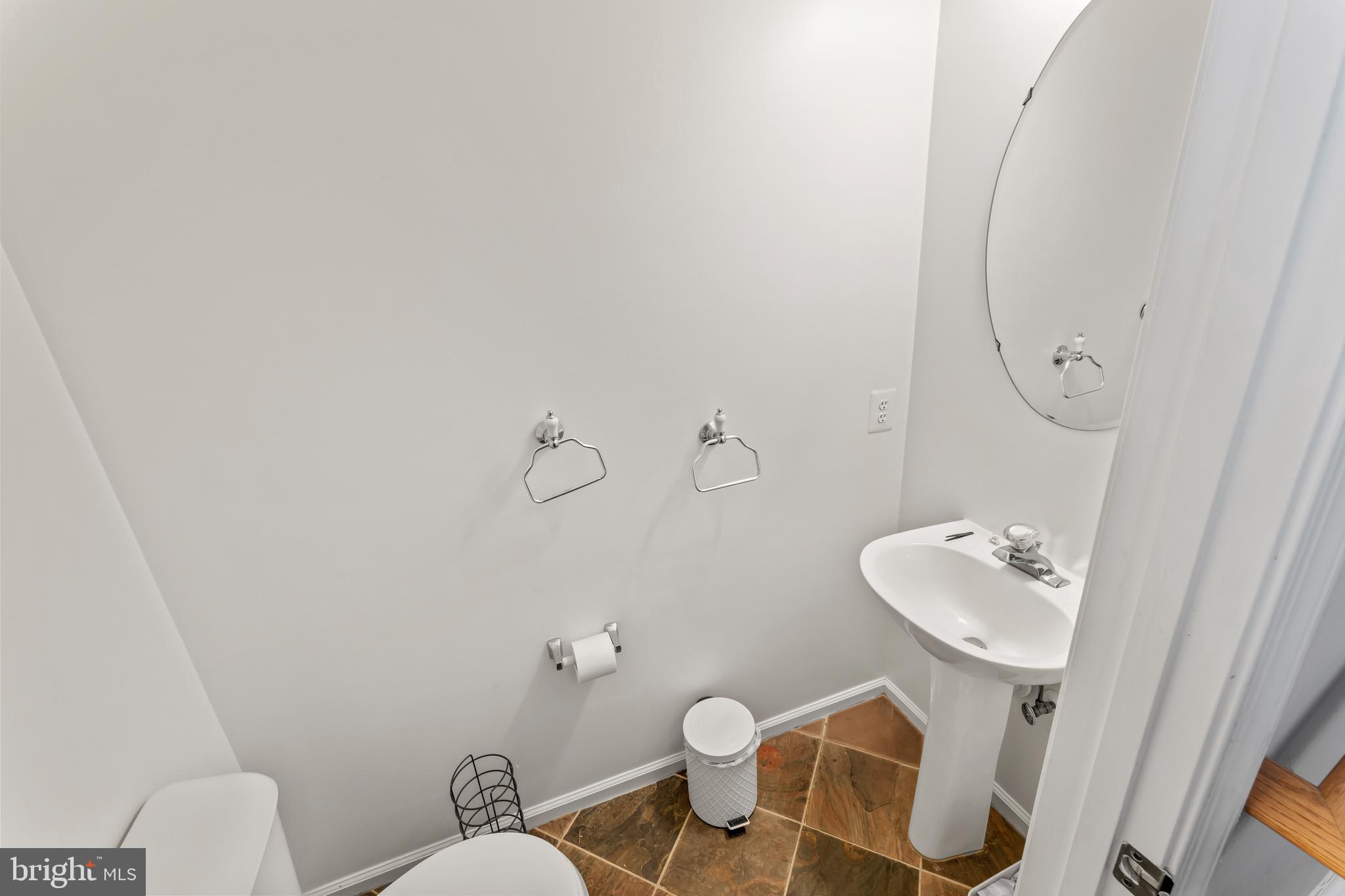 RIVER OAKS - Residential