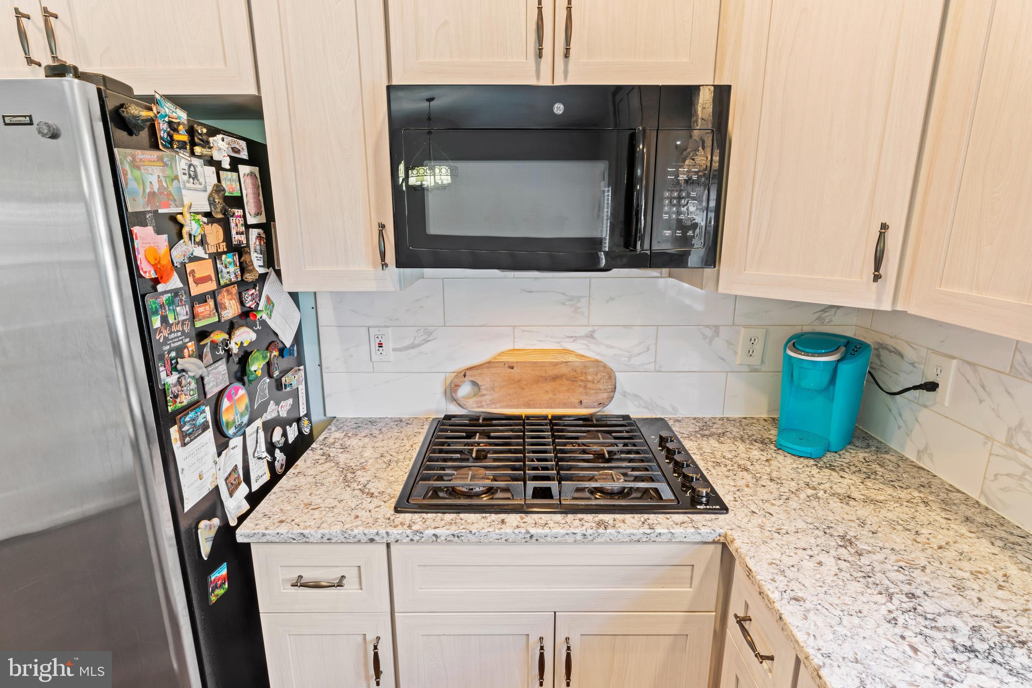 RIVER OAKS - Residential