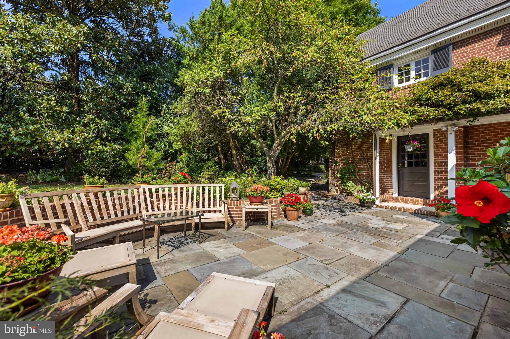 HOMELAND HISTORIC DISTRICT - Residential