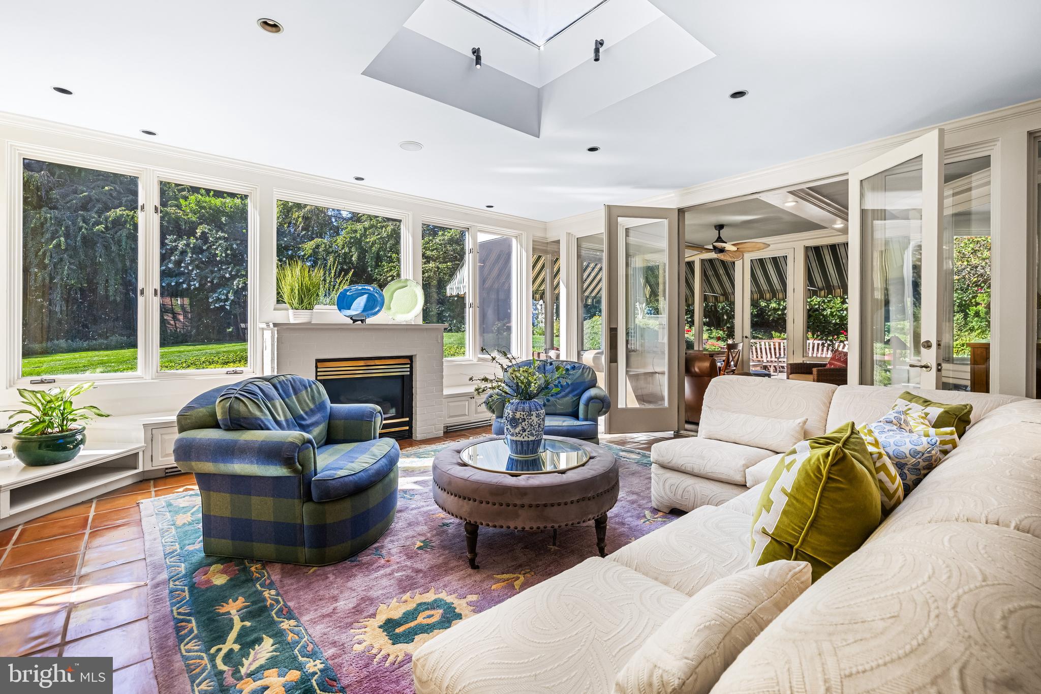 HOMELAND HISTORIC DISTRICT - Residential