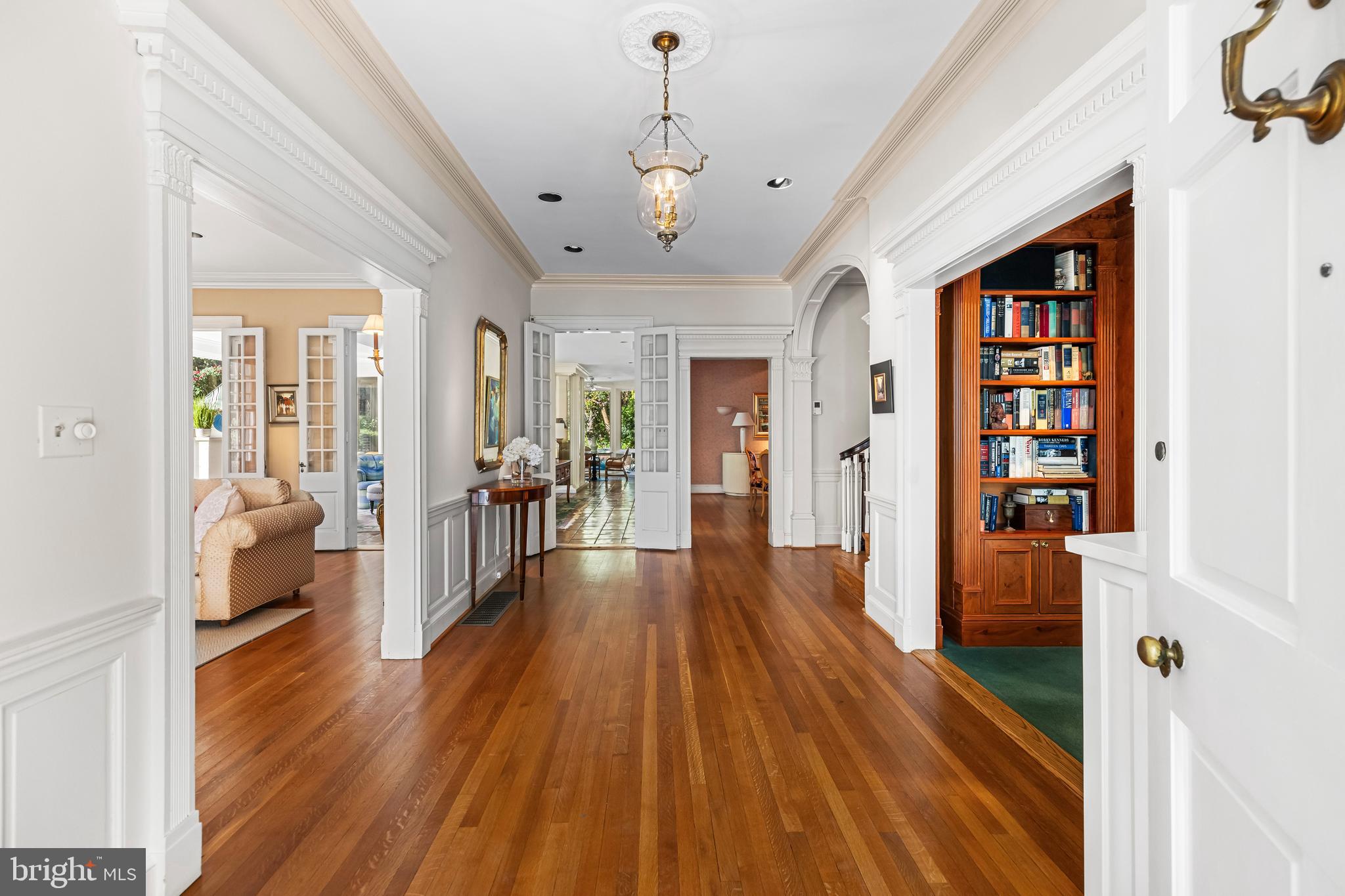 HOMELAND HISTORIC DISTRICT - Residential