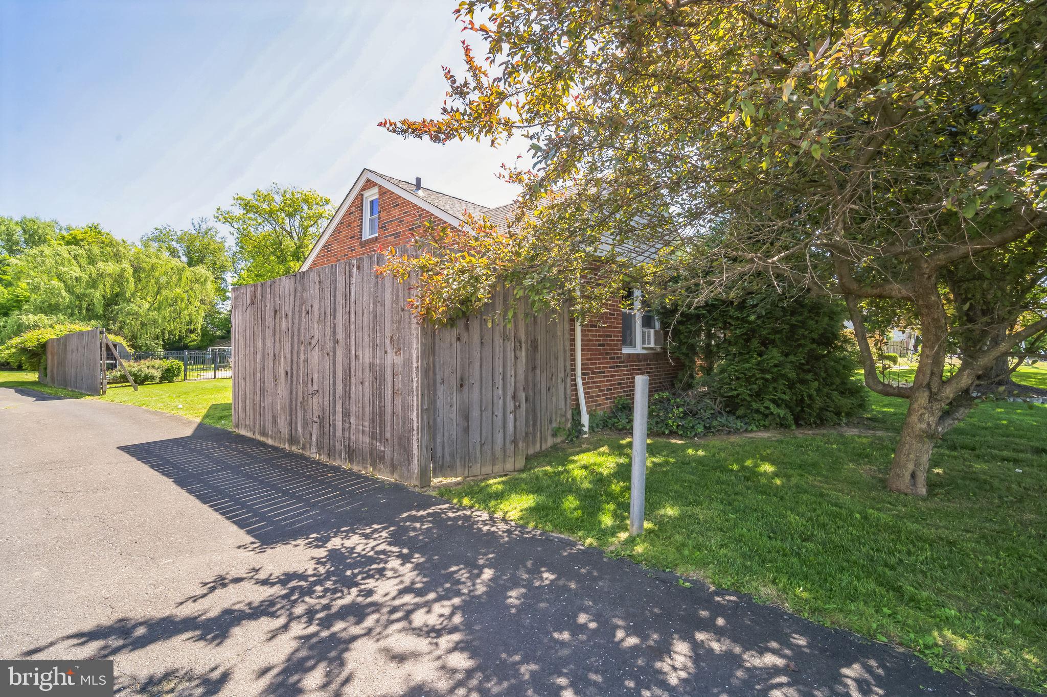 RHAWNHURST - Residential