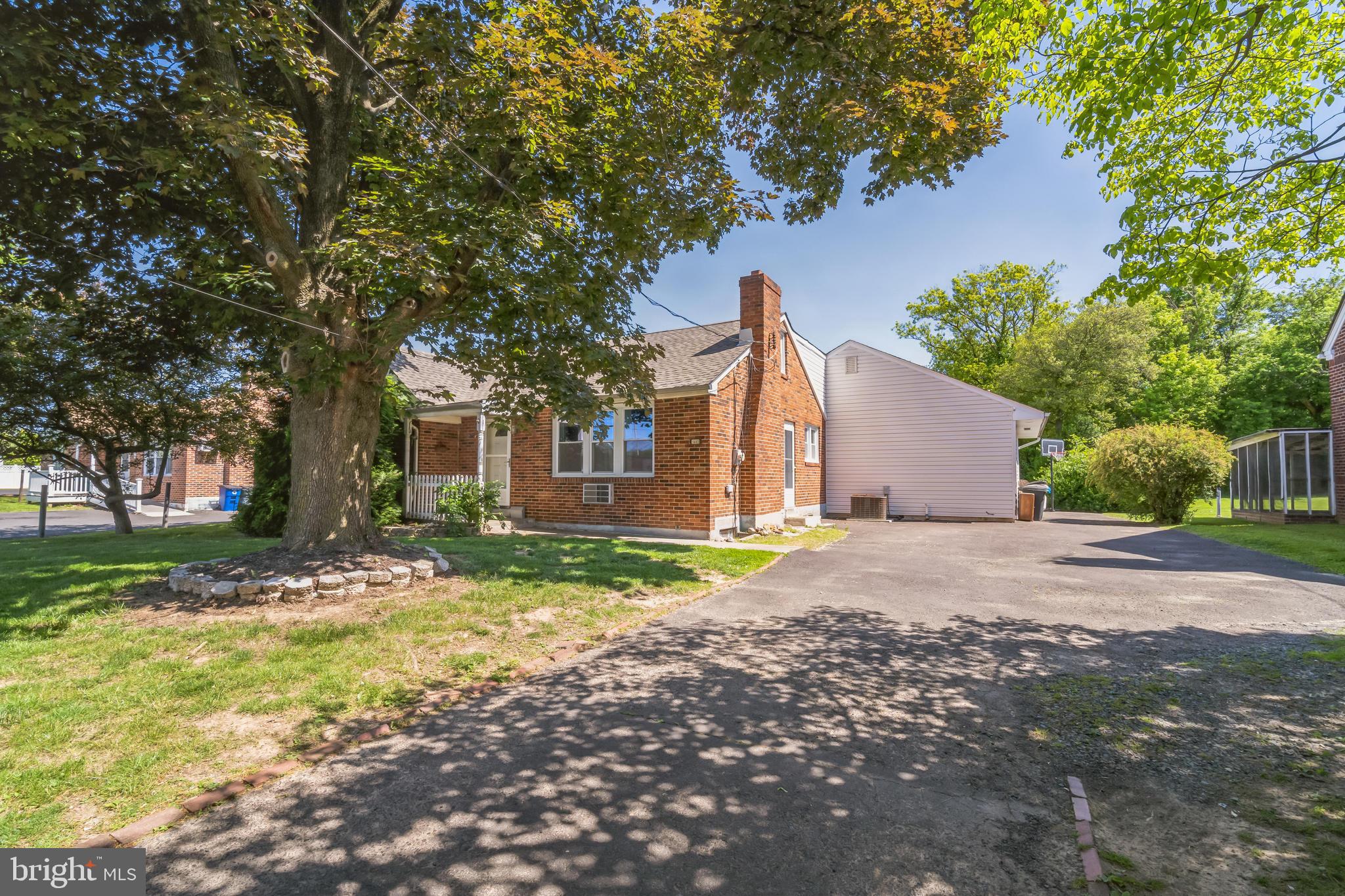 RHAWNHURST - Residential