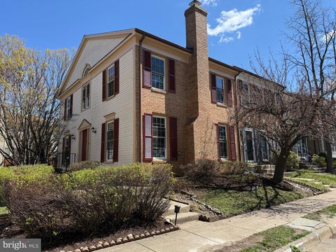 5836 APSLEY HOUSE COURT ALEXANDRIA VA 22310