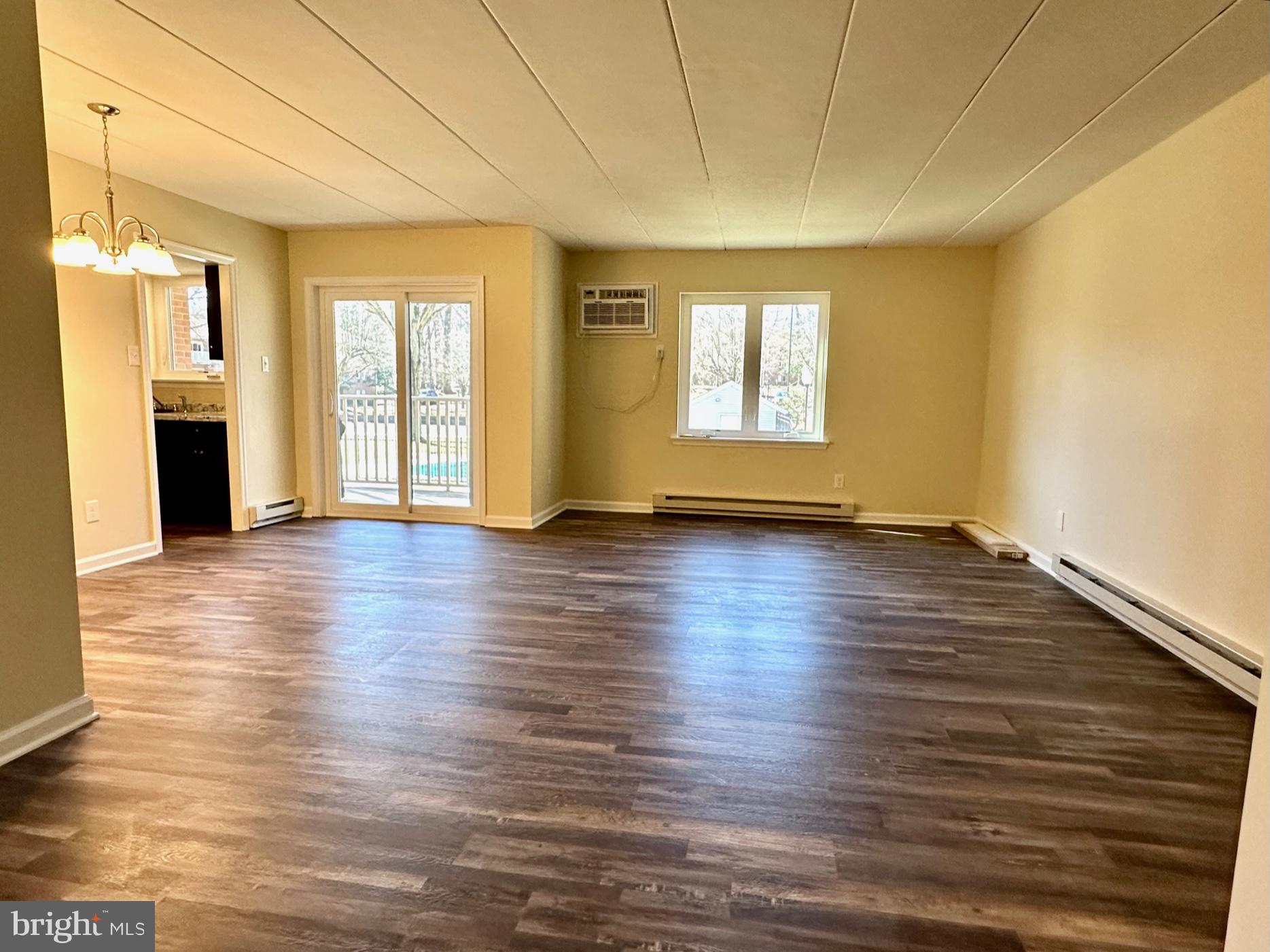 WOODMONT NORTH - Residential