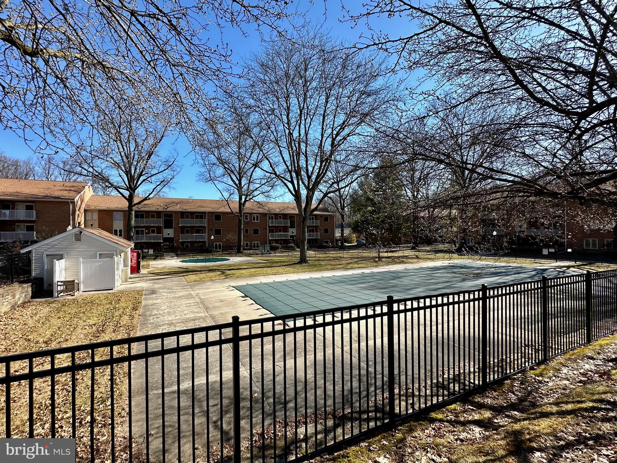 WOODMONT NORTH - Residential