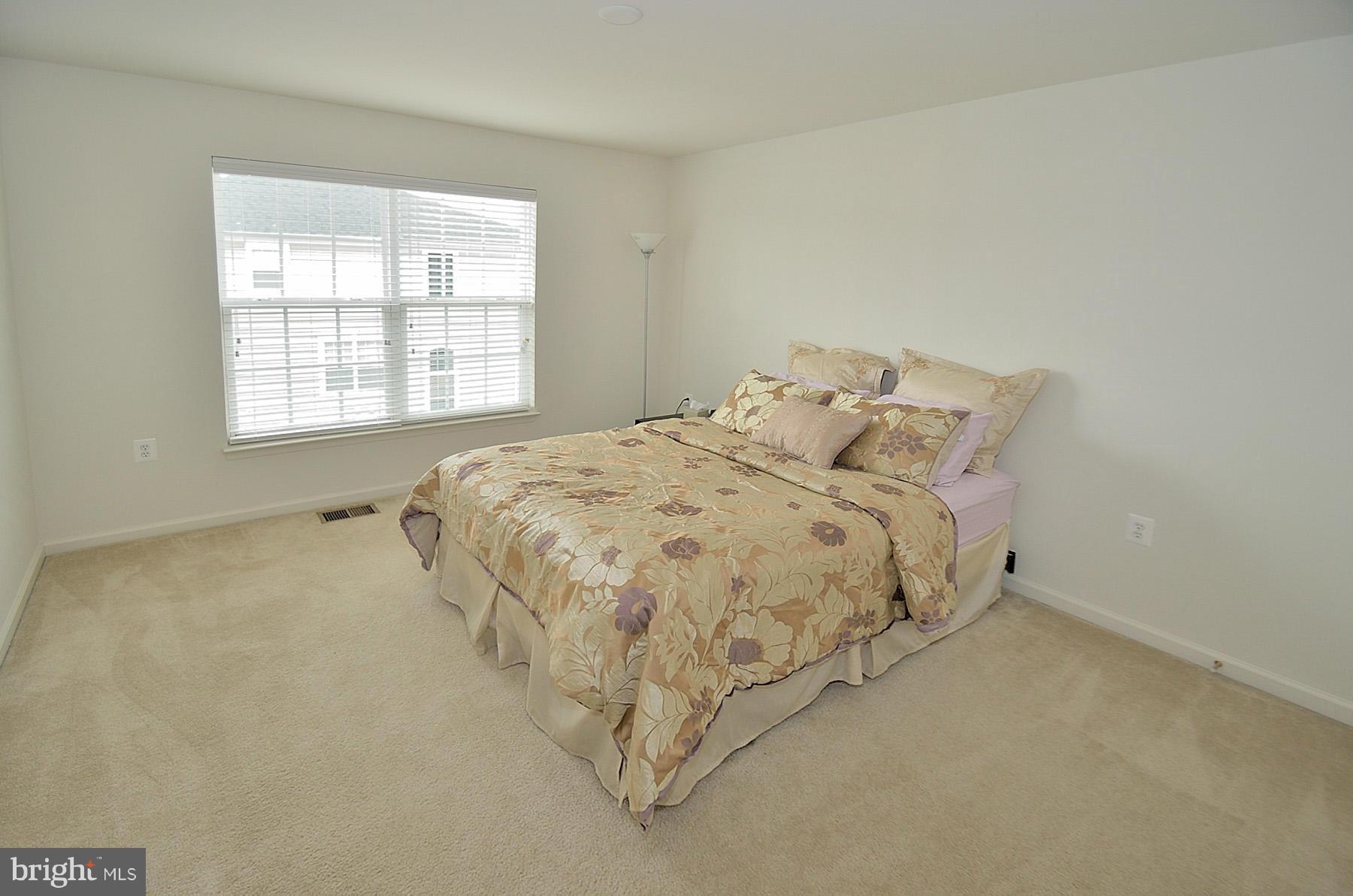 CENTREVILLE CROSSING - Residential