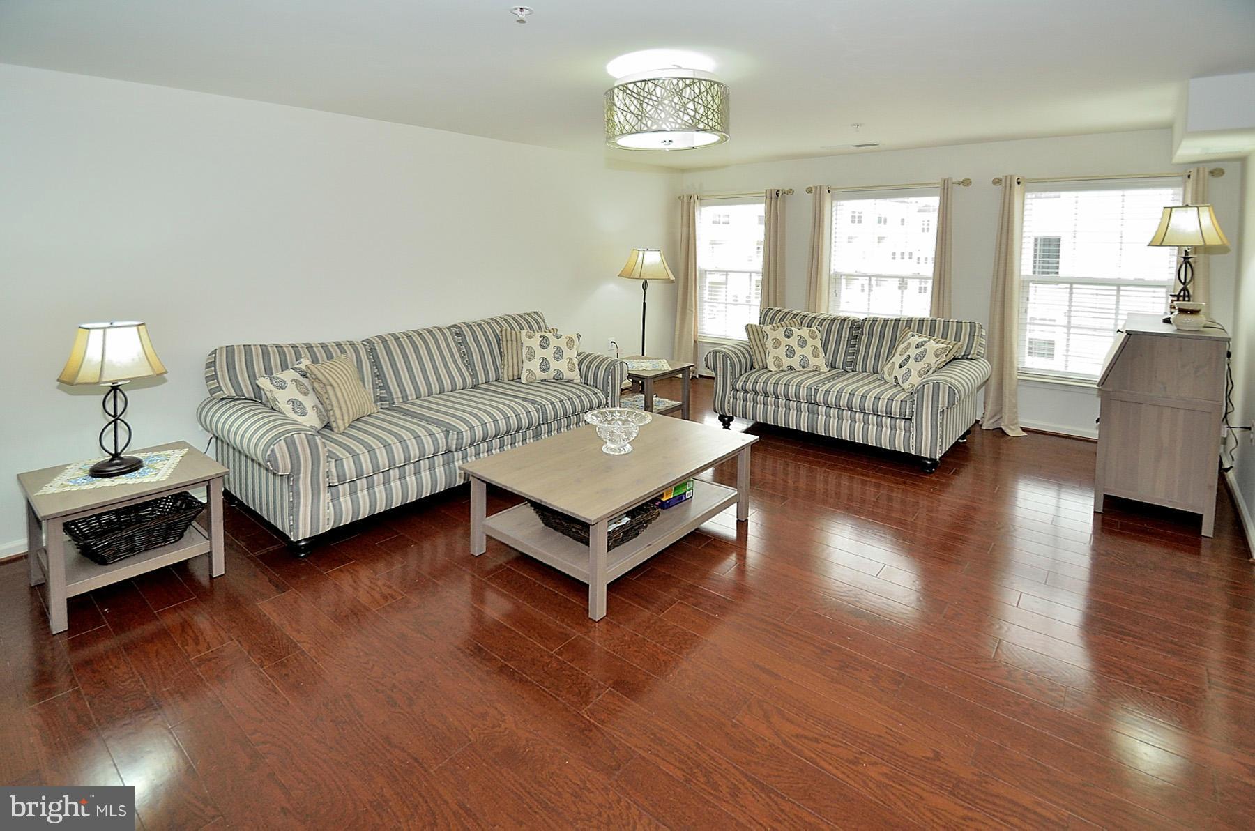 CENTREVILLE CROSSING - Residential