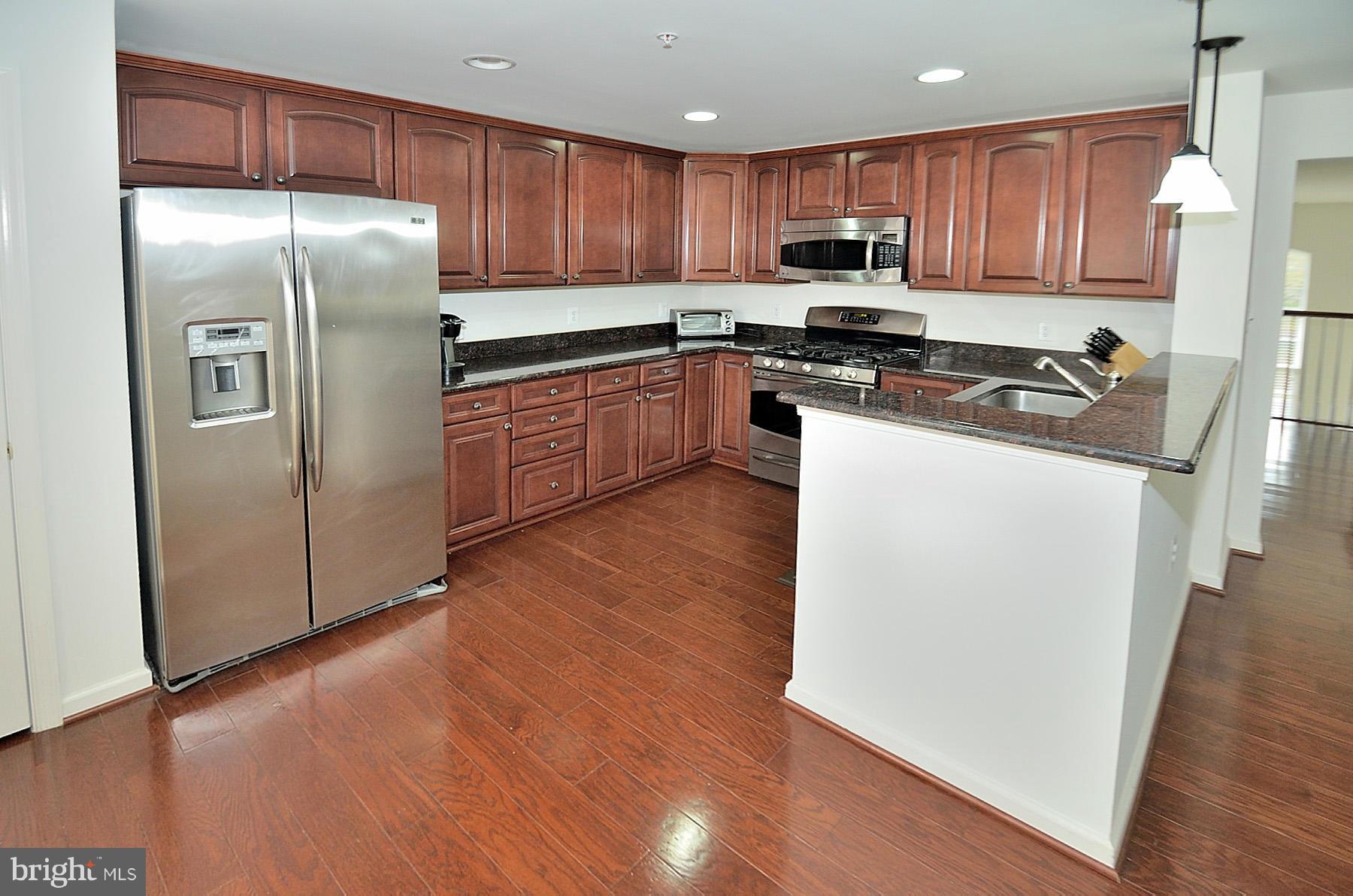 CENTREVILLE CROSSING - Residential