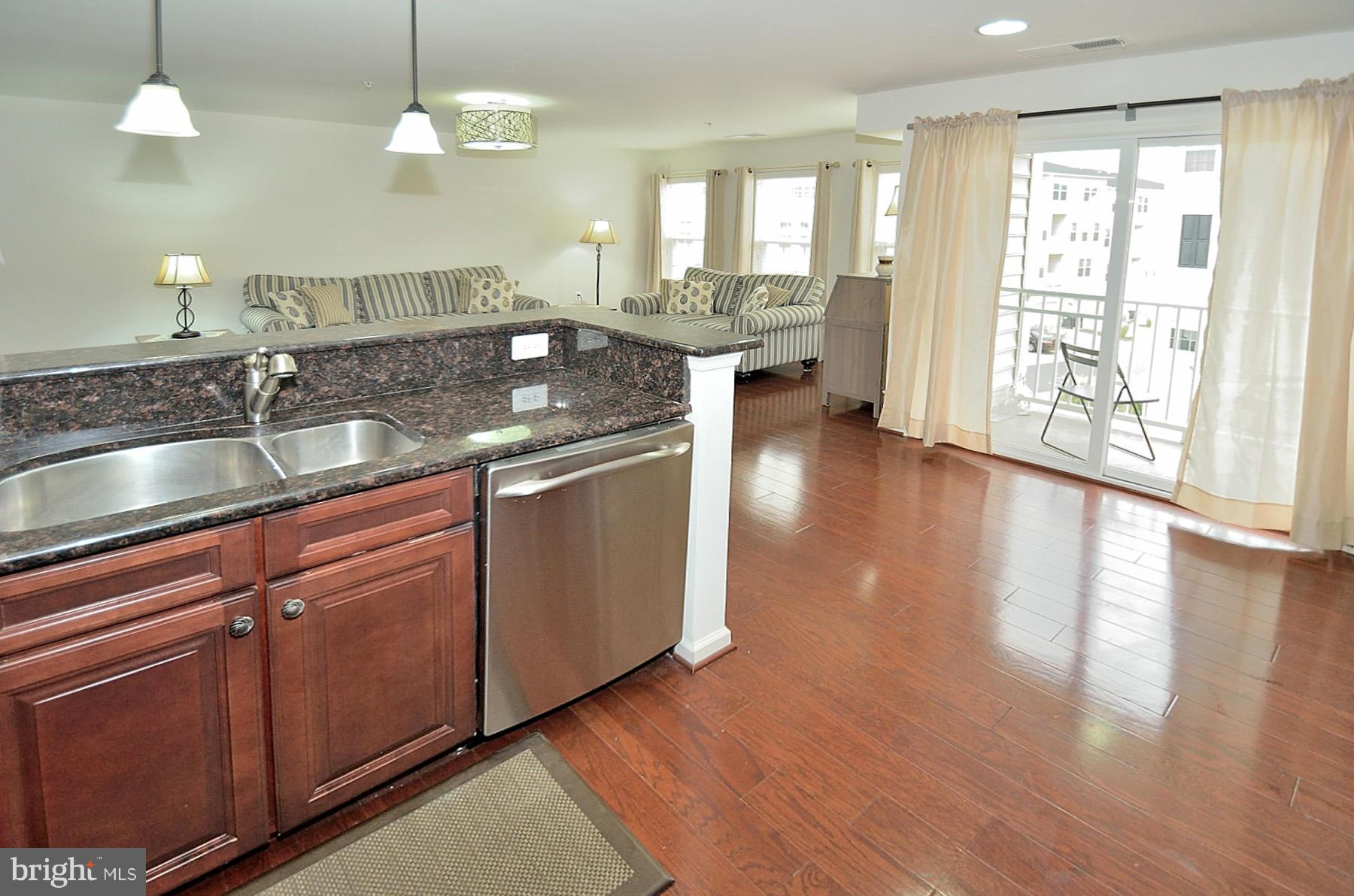 CENTREVILLE CROSSING - Residential