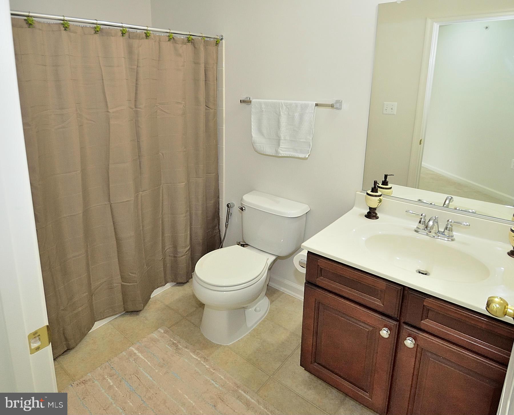 CENTREVILLE CROSSING - Residential