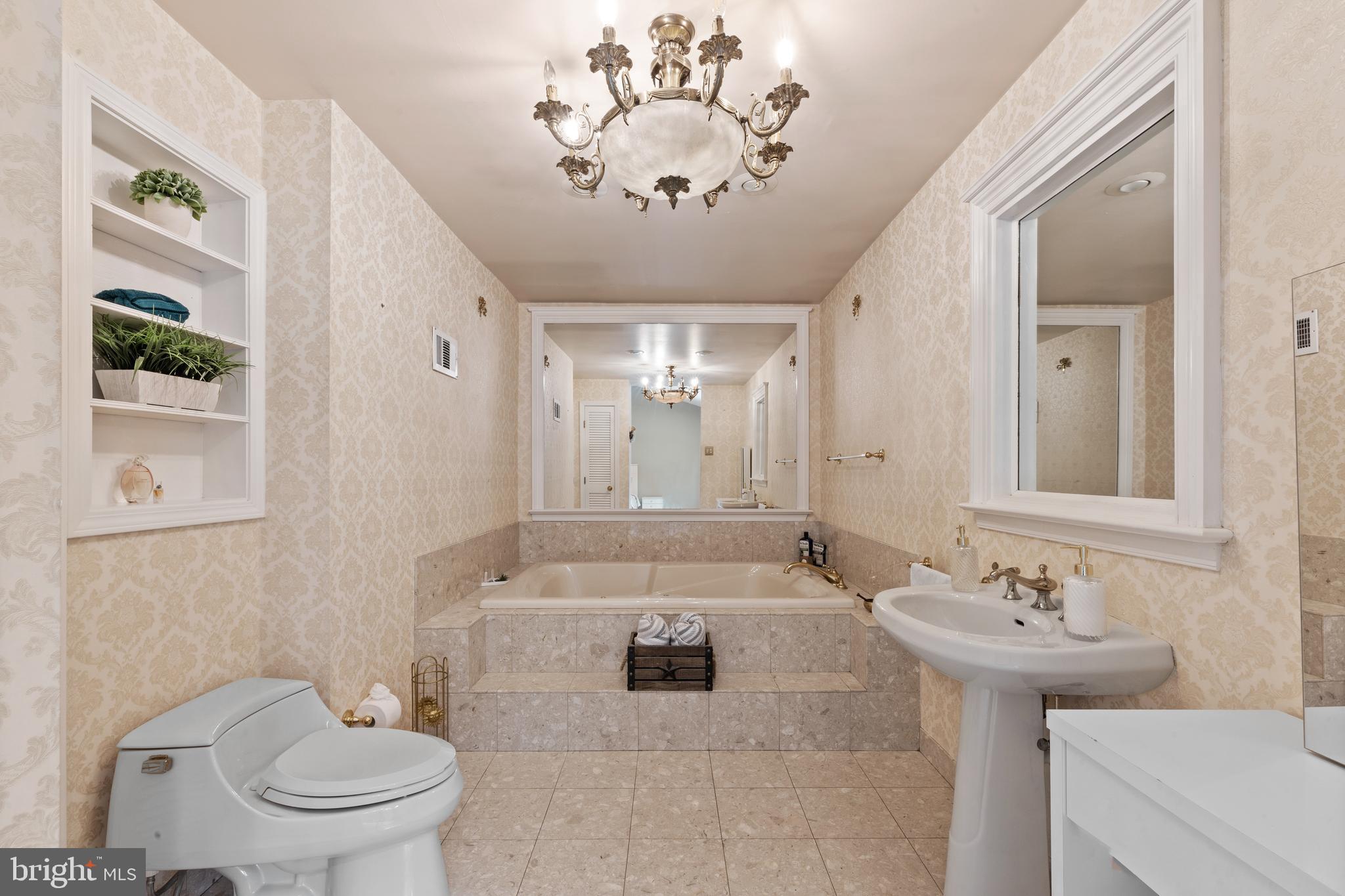 HUNTINGDON HOMES - Residential