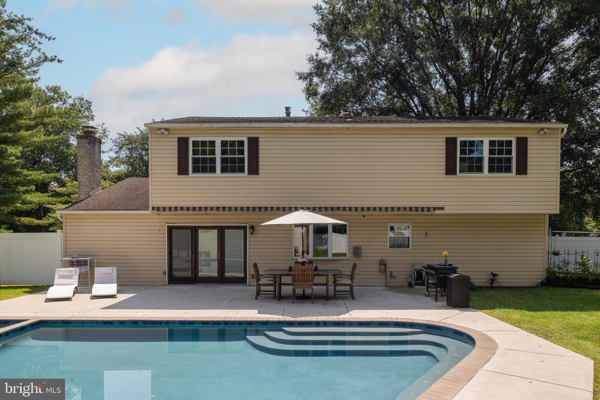 HUNTINGDON HOMES - Residential