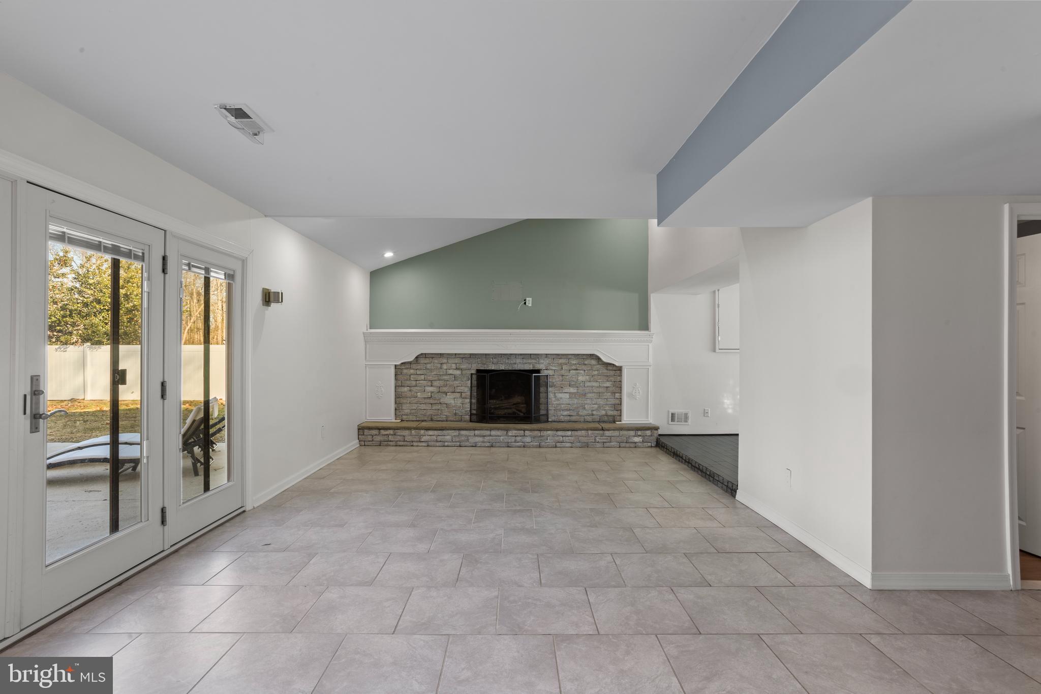 HUNTINGDON HOMES - Residential