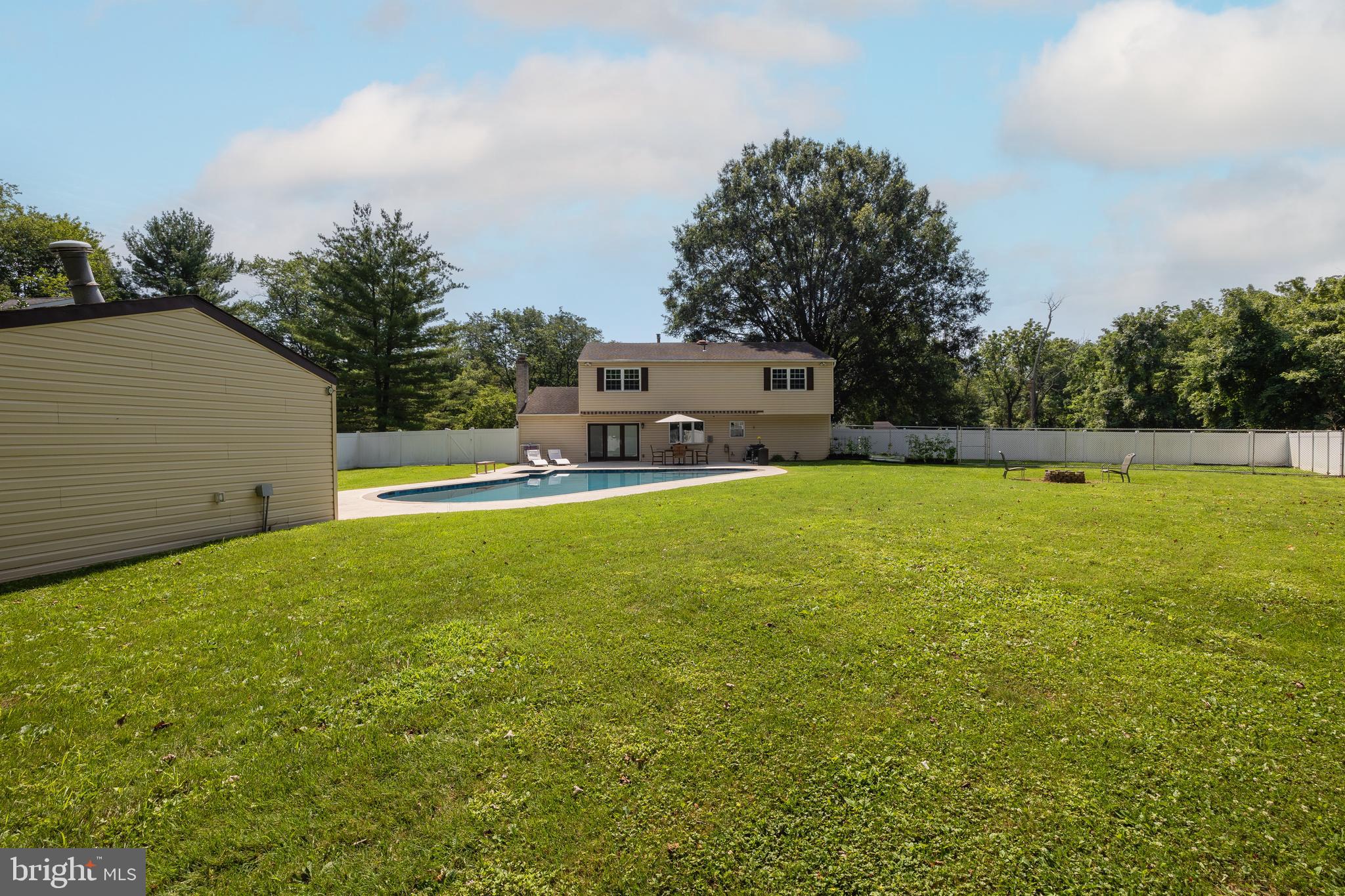 HUNTINGDON HOMES - Residential