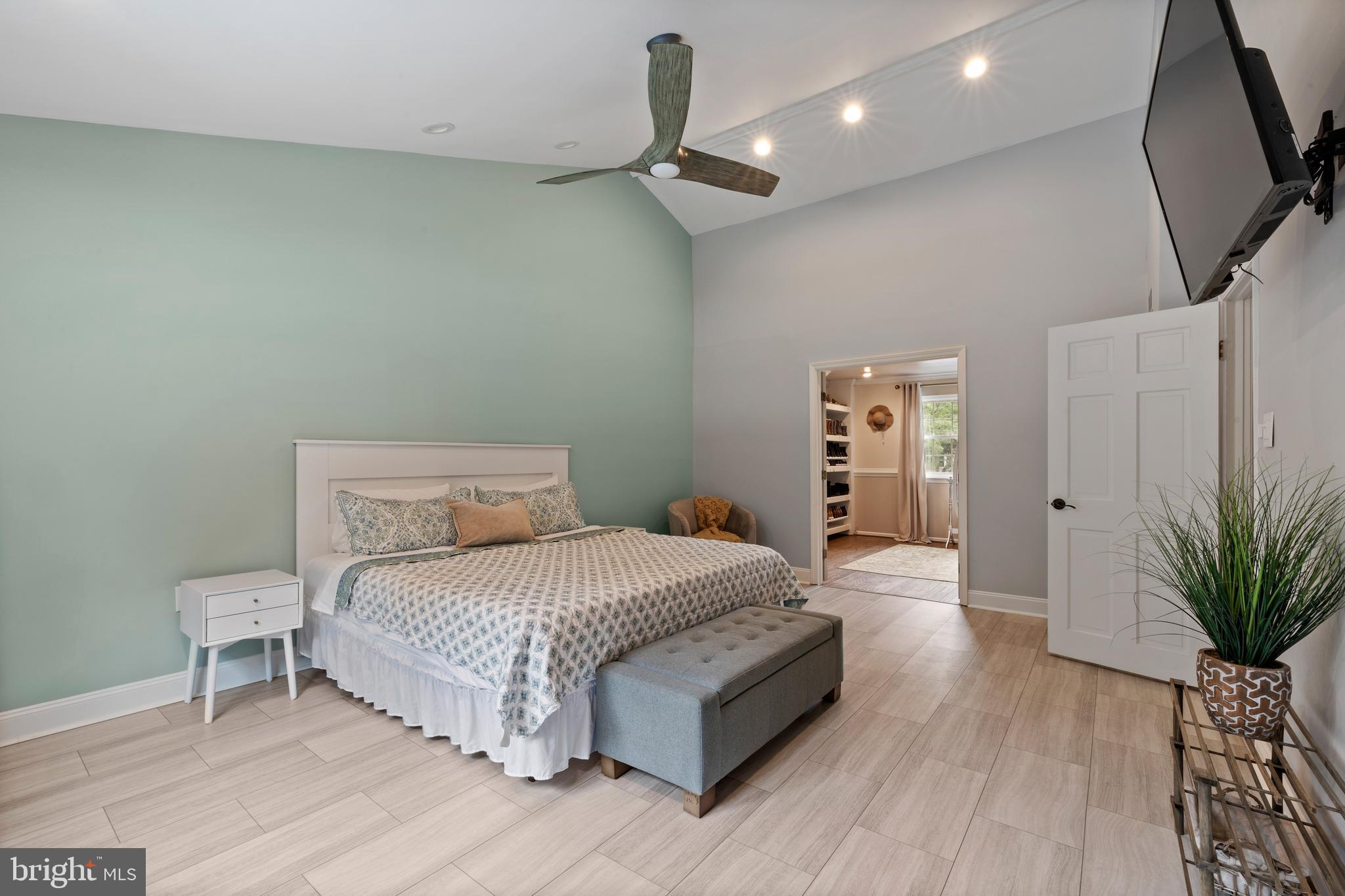 HUNTINGDON HOMES - Residential