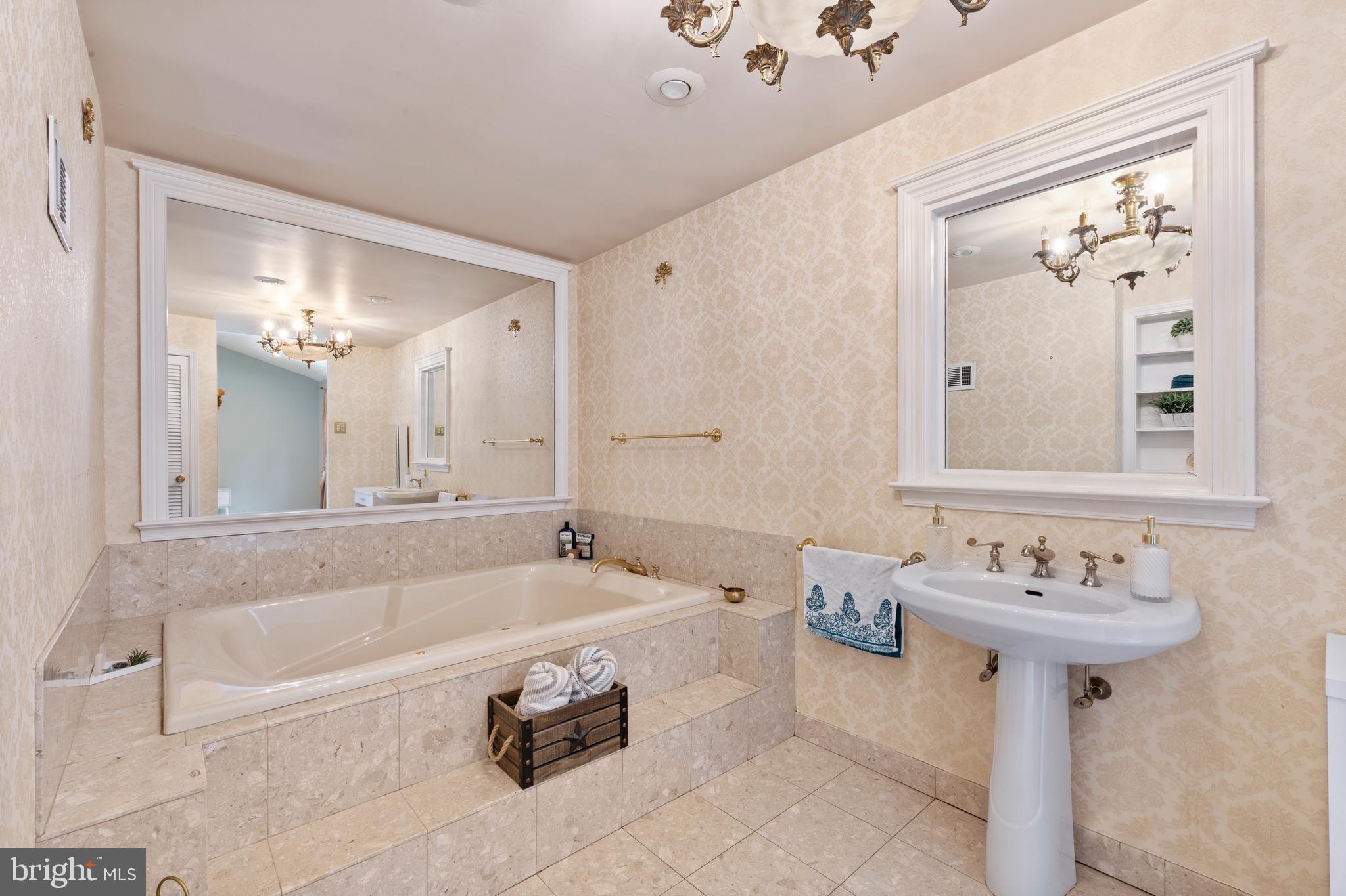 HUNTINGDON HOMES - Residential